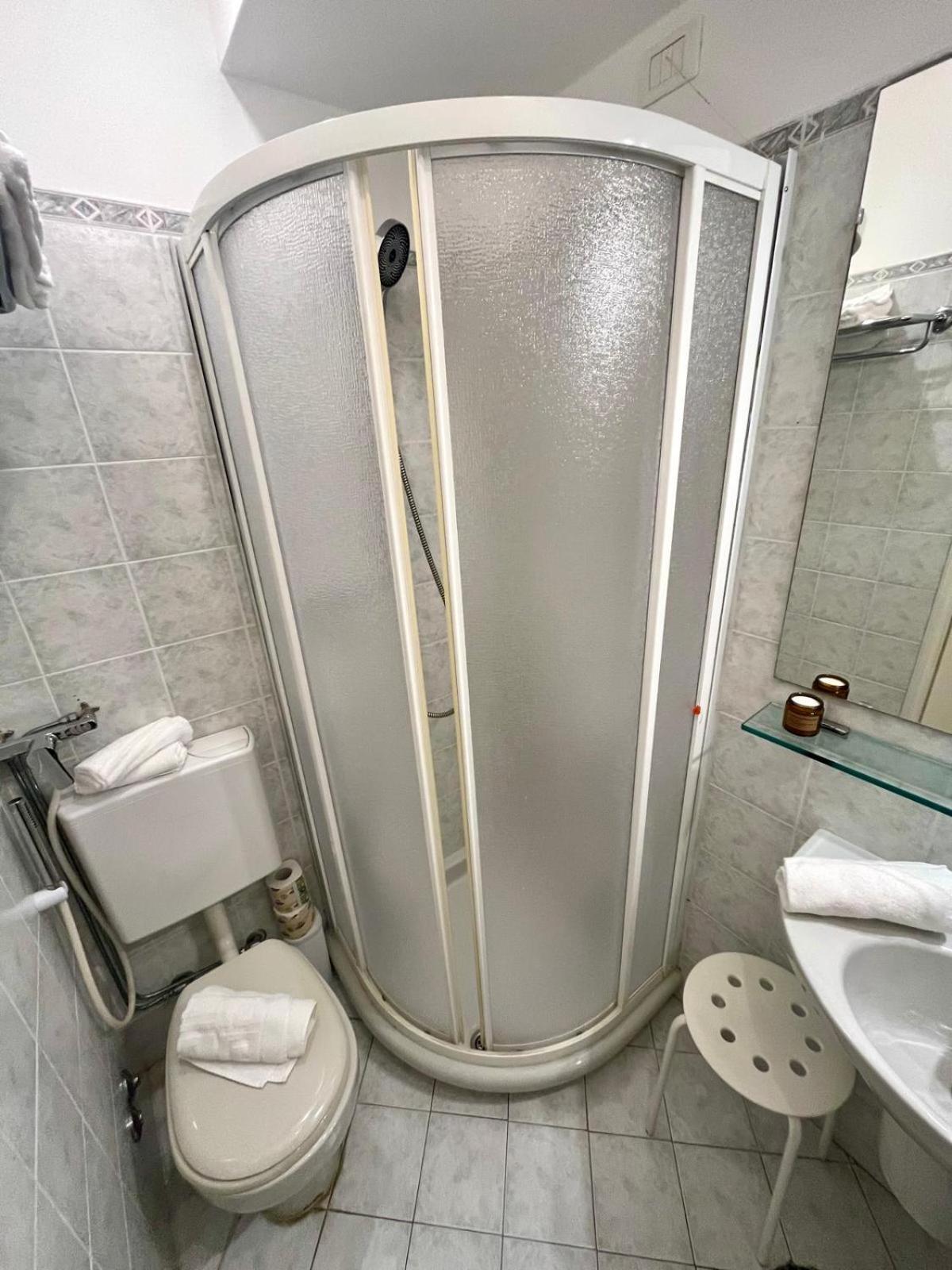 Affittacamere Creuza De Mae Levanto Buitenkant foto